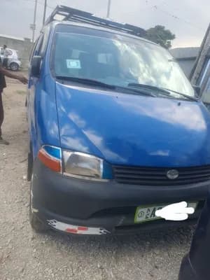Toyota Hiace Dolphin 2001