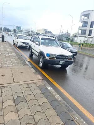 Toyota Landcruiser (ኮብራ)