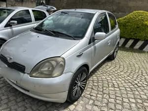 Toyota Vitz 2001