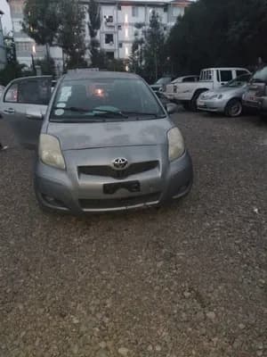 Toyota Yaris Compact 2010 1.0cc