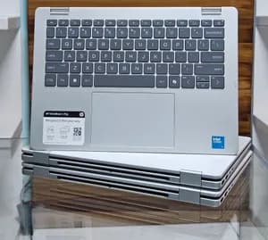 HP Omnibook 5 Flip 14 Laptop