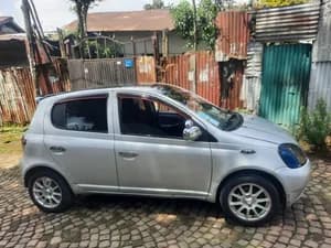 2001 Toyota Vitz Automatic