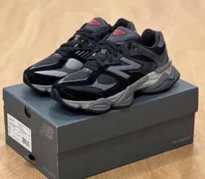 New Balance 9060 Sneakers