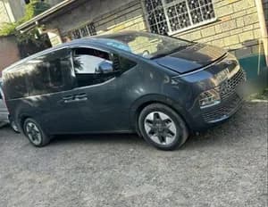 Hyundai Staria 2023 Diesel 4WD