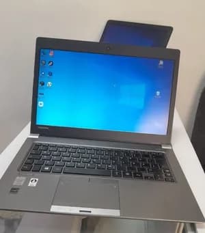 Toshiba Portege Core i5 8GB 256GB