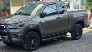 Toyota Hilux Invincible King Cab 2021