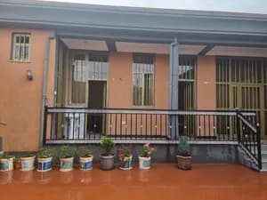 150 sqm House for Sale in Ayat