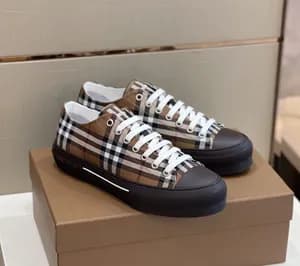 Burberry Vintage Check Low-Top Sneakers