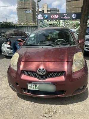 Toyota Yaris Compact Vitz 2010