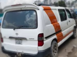 Toyota HiAce Shark 2008
