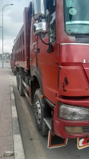 Sinotruk Dump Truck Model 24