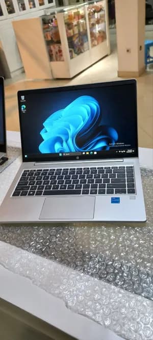 HP ProBook 440 G8 i5 16GB 512GB