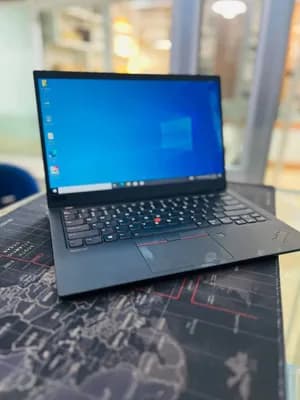 Lenovo ThinkPad X1 Carbon Gen 8
