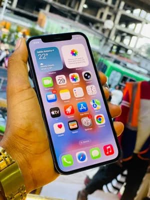 iPhone 12 64GB