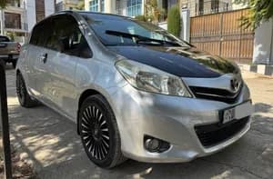 Toyota Yaris Compact 2012