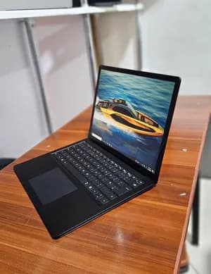 Microsoft Surface Laptop 5 i7