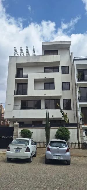 B+G+3 ሰሚት ፍየል ቤት 150 ካሬ ሜትር