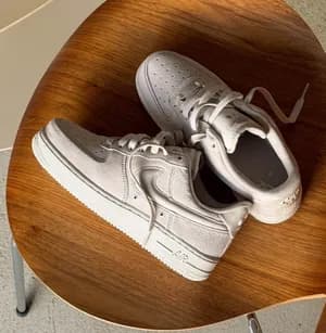 Nike Air Force 1 Light Bone