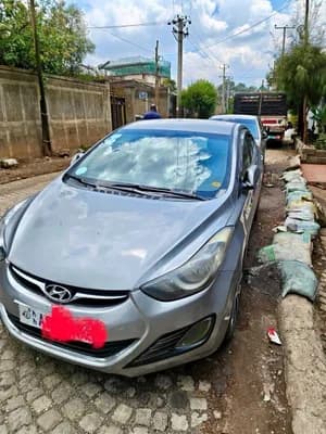 Hyundai Avante 2013 1.6L