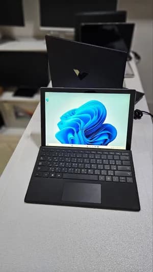 Microsoft Surface Pro 7 i5 8GB