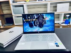HP Pavilion 14.1 Laptop Intel i5 16GB