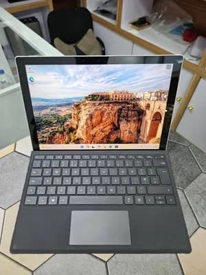 Microsoft Surface Pro 7+ i7 16GB 256GB