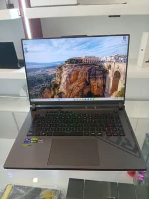 Asus ROG Strix i9 RTX 4070 Laptop