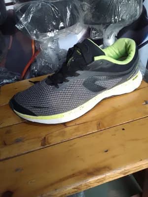 Kelenji Running Shoes Size 41