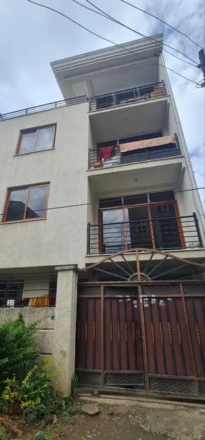 ቤት ሰሚት 75 ካሬ G+3