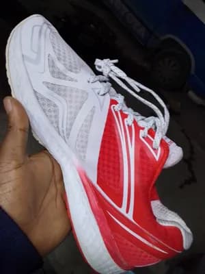 Peak Sneakers Size 41