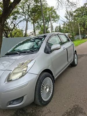 Toyota Compact 2010 1000cc