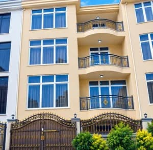 G+3 House for Sale in Summit
