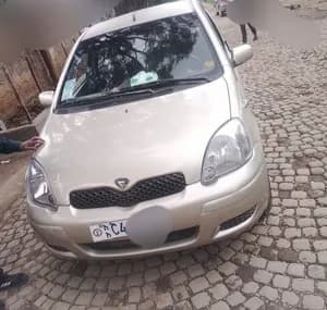 TOYOTA VITZ 2002