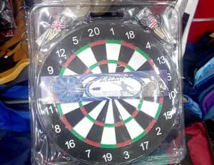 Classic Dart Board Set 1 Board 6 Darts