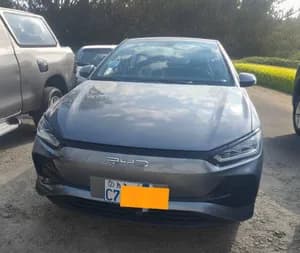 BYD E2