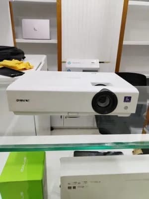 Sony VPL-DX100 Projector