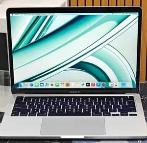 MacBook Pro M2