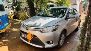 Toyota Yaris Sedan 2015 Manual