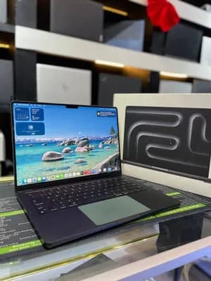MacBook Pro M4 Max 16