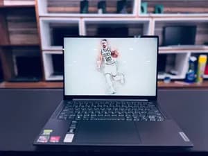 Lenovo Yoga Pro 7 14s Laptop