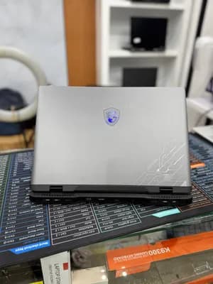 MSI CROSSHAIR 16 HX D14V