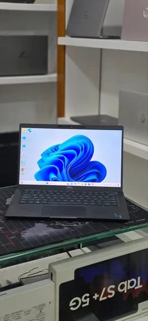 Dell Latitude 7420 Laptop