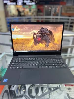 Lenovo 15.6 inch 8GB RAM 1000GB HDD