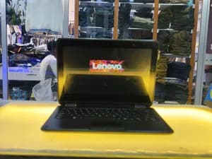 Lenovo yoga 4GB 64GB SSD 12.5inch