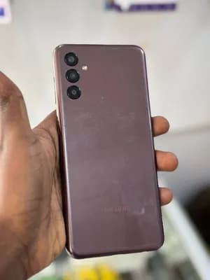 Samsung m13