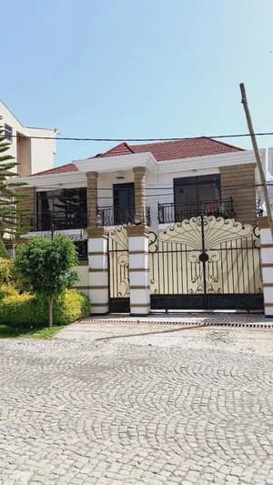 ቤት G+1 300ካሬ
