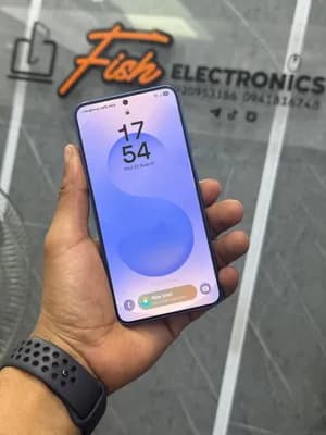 Samsung S25