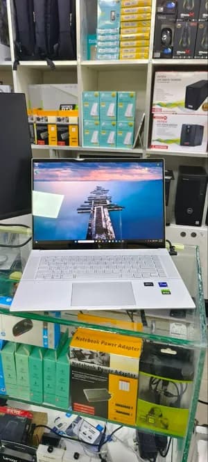 HP Envy 13th Generation 32GB 2TB