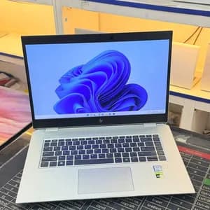 HP EliteBook 1050 G1 i7 Laptop