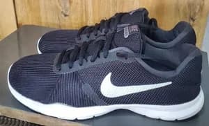 Nike Black Sneakers Size 40
